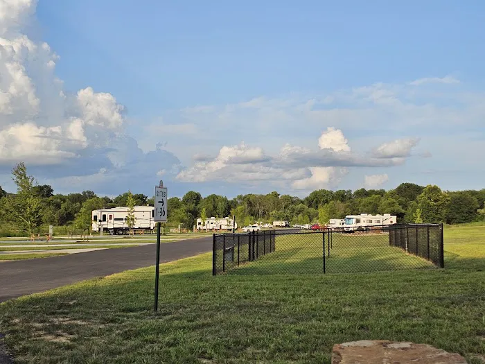 Pathfinder RV Resort Picture 5