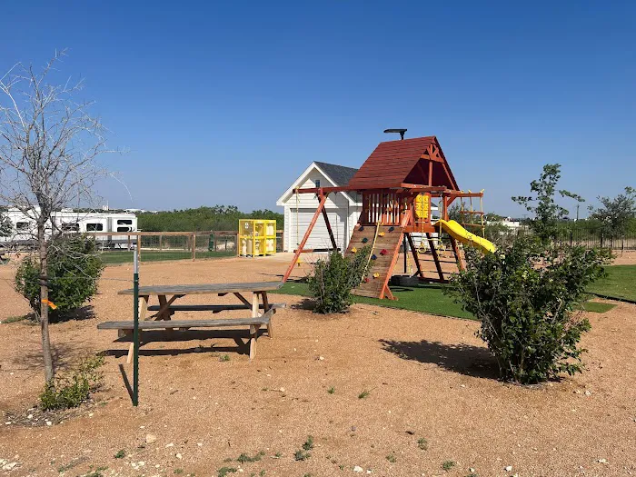 Ridgeview RV Resort Picture 4