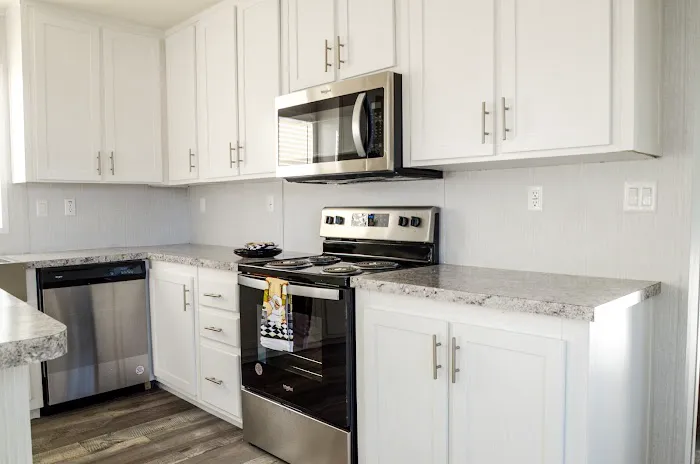 Pleasant Hills Mobile Home Community Picture 4