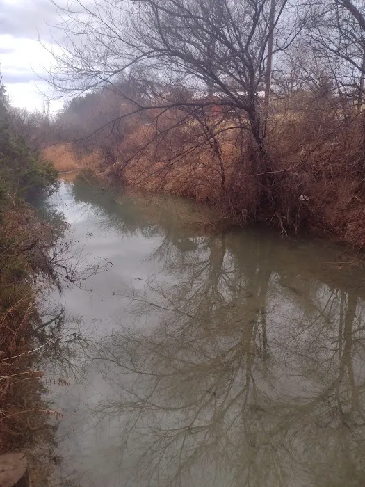 A&A covered RV park Picture 8