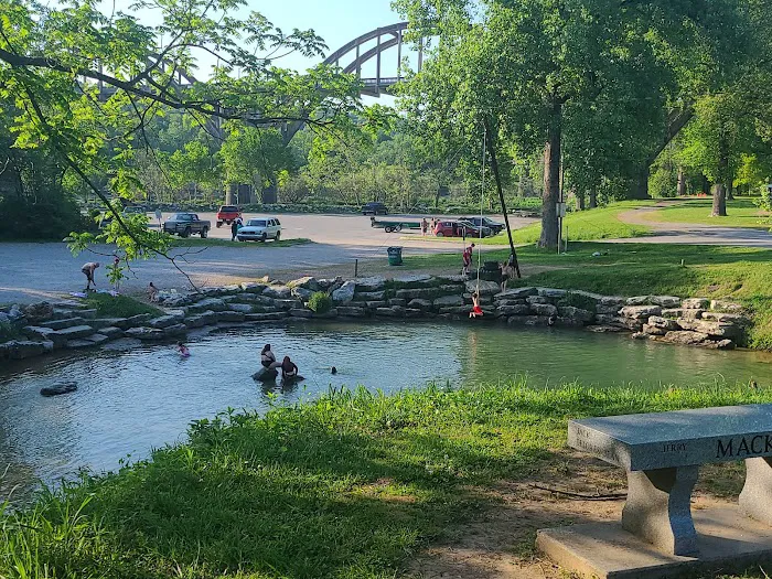 Denton Ferry RV Park & Cabin Rental Picture 9