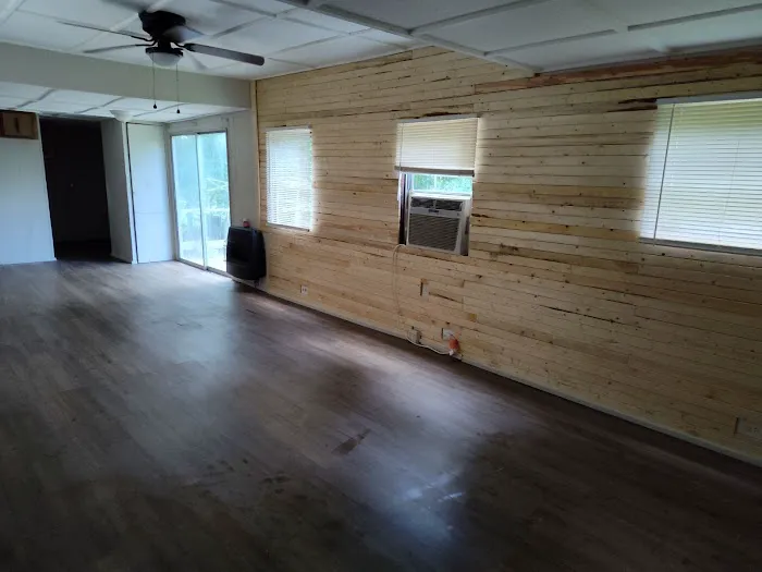 Cedar Hills Mobile Home Park Picture 9