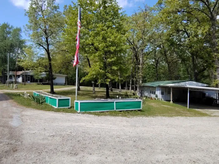 Cedar Hills Mobile Home Park Picture 7