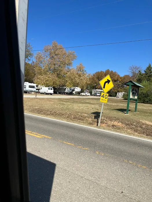 Green acres mobile home and RV park Picture 1