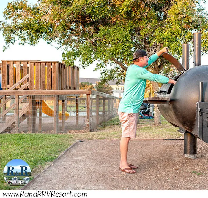 R & R RV Resort & Casitas Picture 10