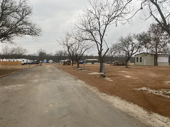 KBY Riverfront Self-Storage & RV Resort Picture 7