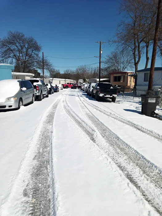 Circle Lane Mobile Home Park Picture 5