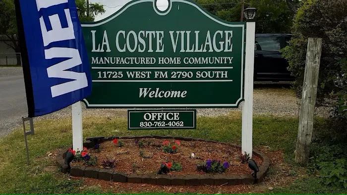 La Coste Village Manufactured Home Community Picture 8
