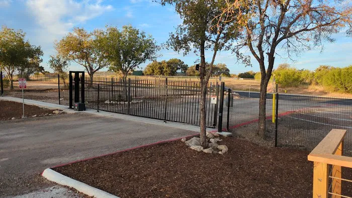 Dominion Oaks RV Park Picture 2