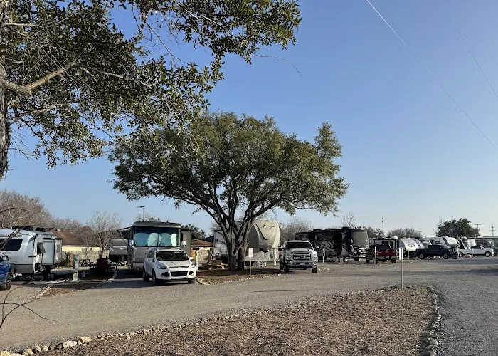 Dominion Oaks RV Park Picture 8