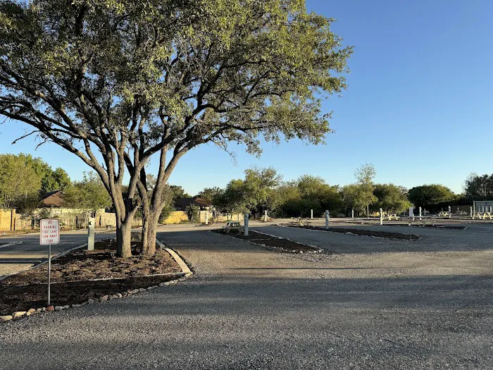 Dominion Oaks RV Park Picture 5