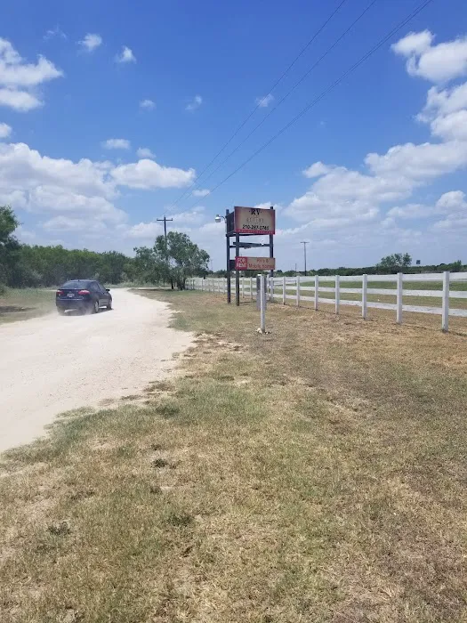 Devine RV Park Picture 1