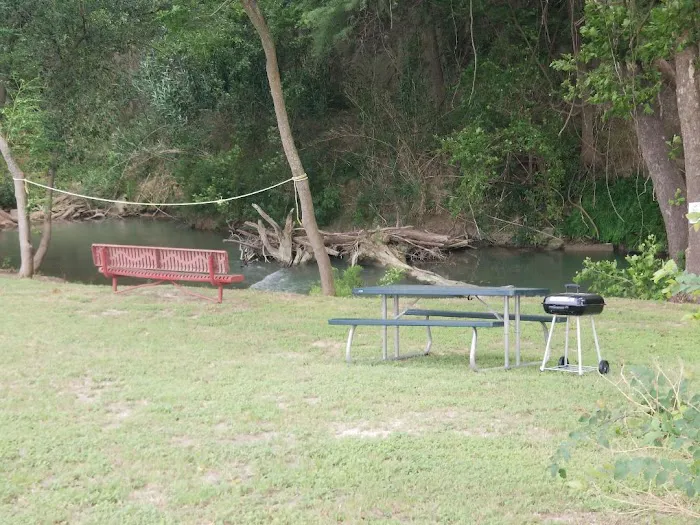 Medina River RV Park Picture 7