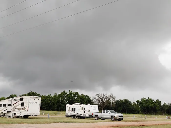 Fairgrounds RV Park Picture 4