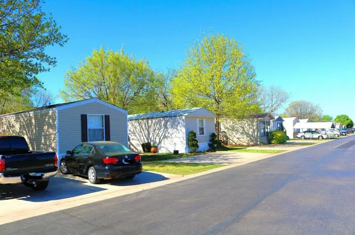 Apple Village Manufactured Home Community Picture 1