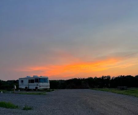 Holiday Roads RV Park