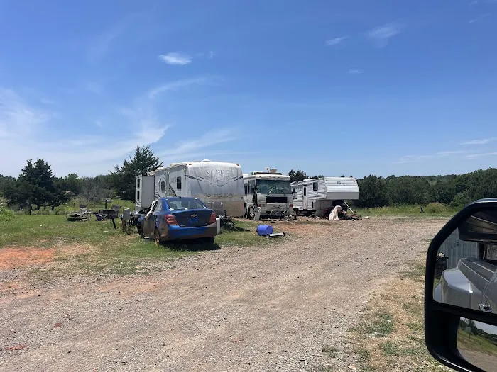 Holiday Roads RV Park Picture 7