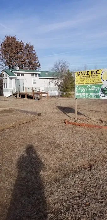 Cozy Cottage RV Park Picture 1