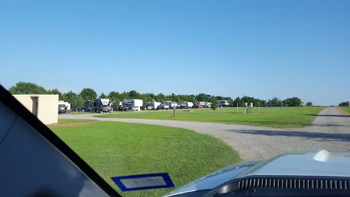 Cushing Crossroads RV Park Picture 1