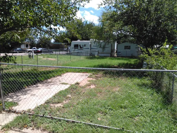 Big Tree Mobile Home Park Picture 6