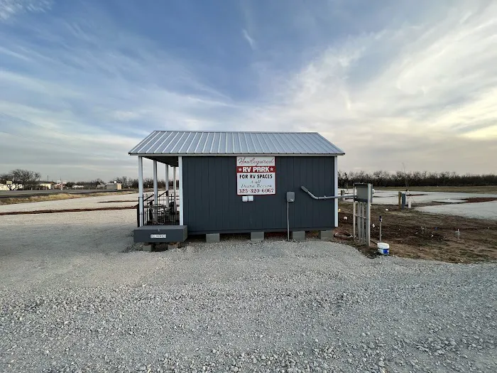 Hawleywood RV Park Picture 1