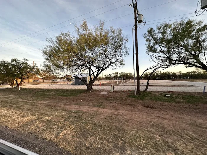 Hawleywood RV Park Picture 4