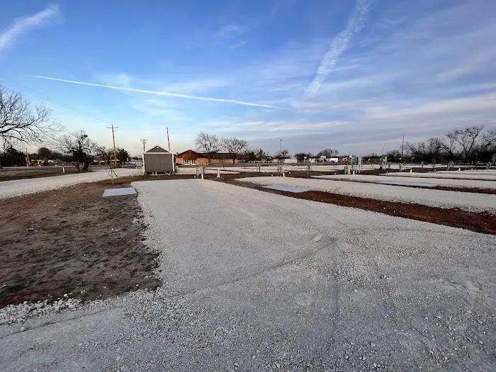 Hawleywood RV Park Picture 8