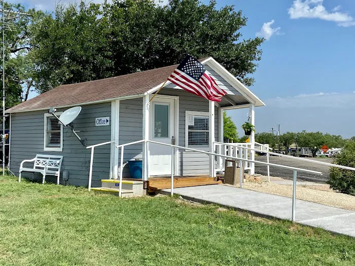 Tye RV Park Picture 1