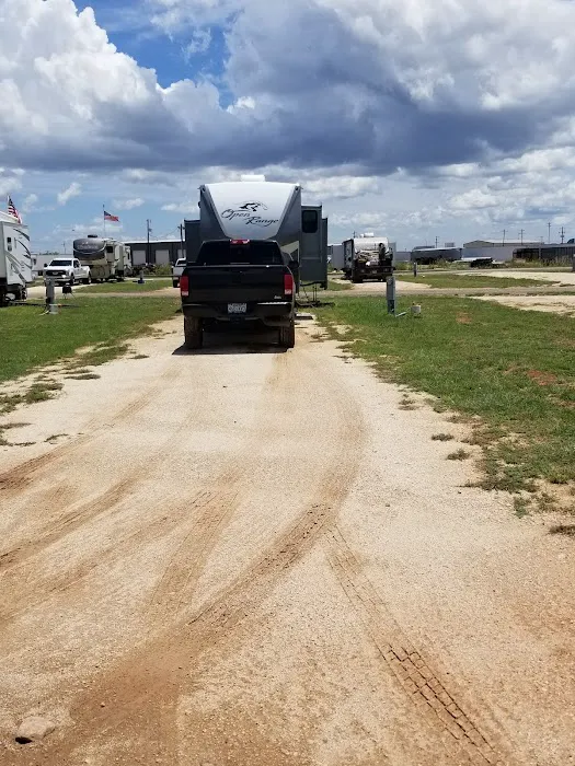 Windmill RV Park Picture 6