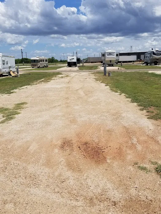 Windmill RV Park Picture 5