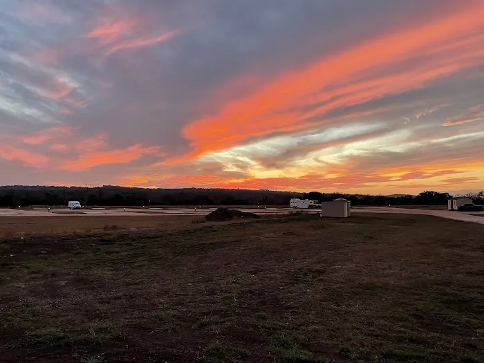 Limestone Charm RV Park Picture 3