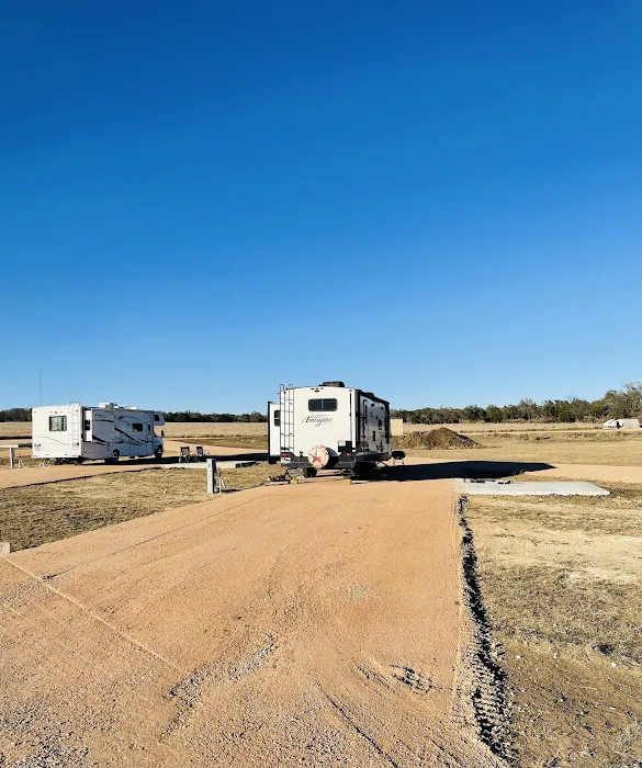 Limestone Charm RV Park Picture 1