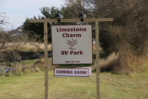 Limestone Charm RV Park Picture 7