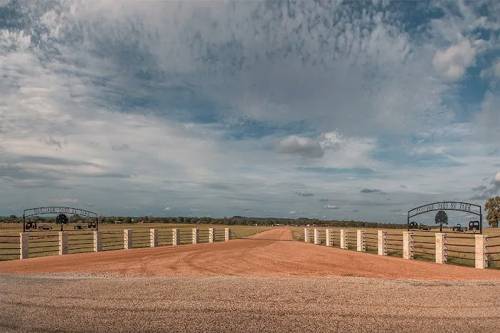 Heritage Oaks RV Park Picture 4