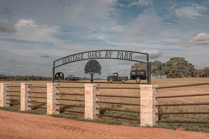 Heritage Oaks RV Park Picture 6