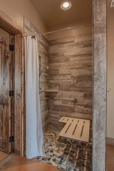 Heritage Oaks RV Park Picture 9