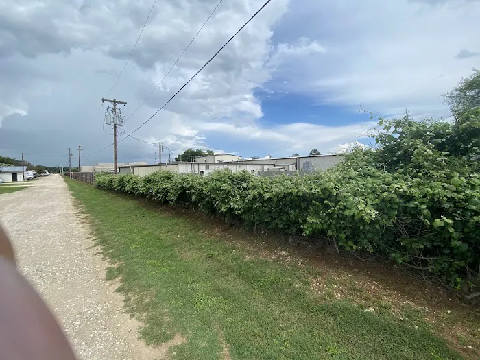 Hill Country RV Park Picture 6