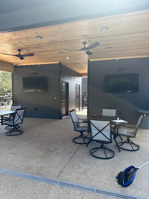 Crow's Nest RV Resort Picture 6