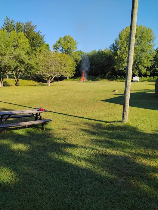 Oak Tree Mobile Home Park Picture 8