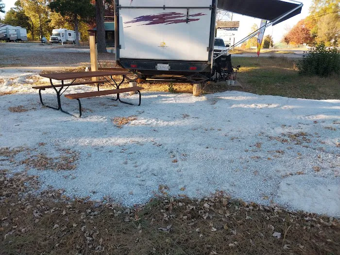 Ramblin' Hills RV Park Picture 6