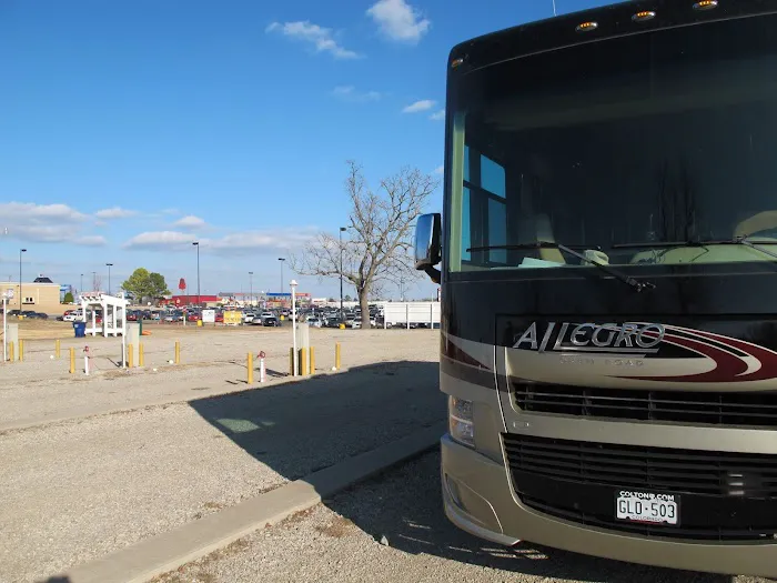 Campmart RV Park Picture 6