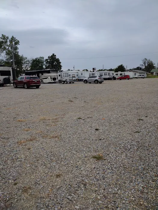 Campmart RV Park Picture 1
