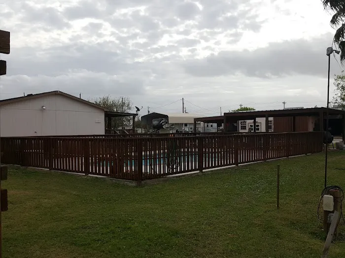 Beacon 44 RV Park Picture 2