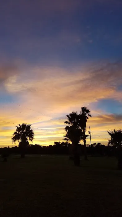 Beacon 44 RV Park Picture 4