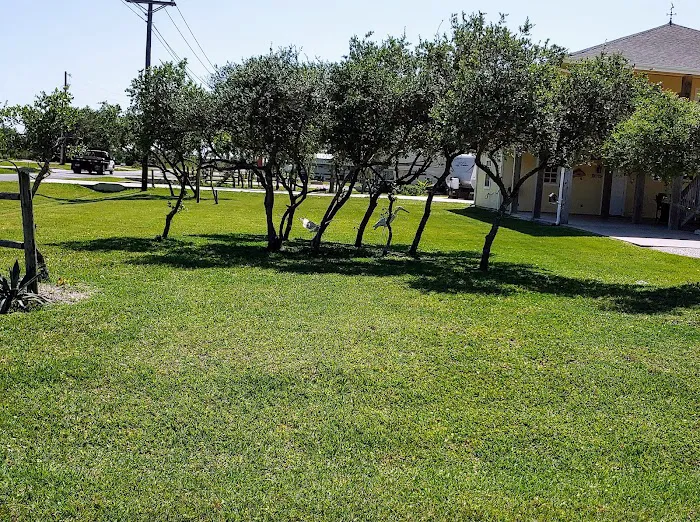 Beacon 44 RV Park Picture 5