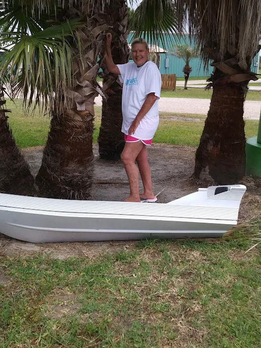 Beacon 44 RV Park Picture 6