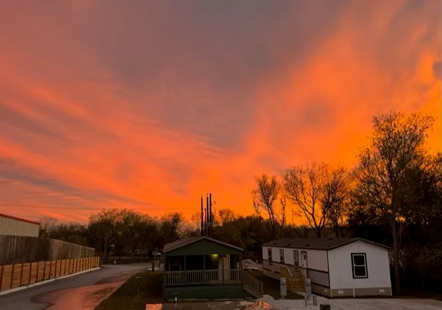 Emerald Acres Picture 3