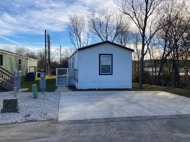 Emerald Acres Picture 2