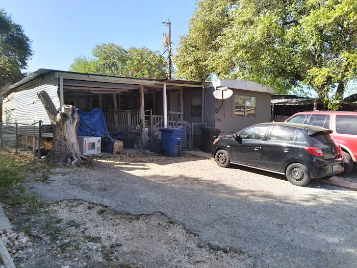 Crestview Mobile Home Park Picture 2