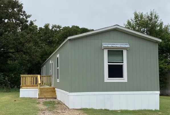 Cedar Ridge MHC Picture 4